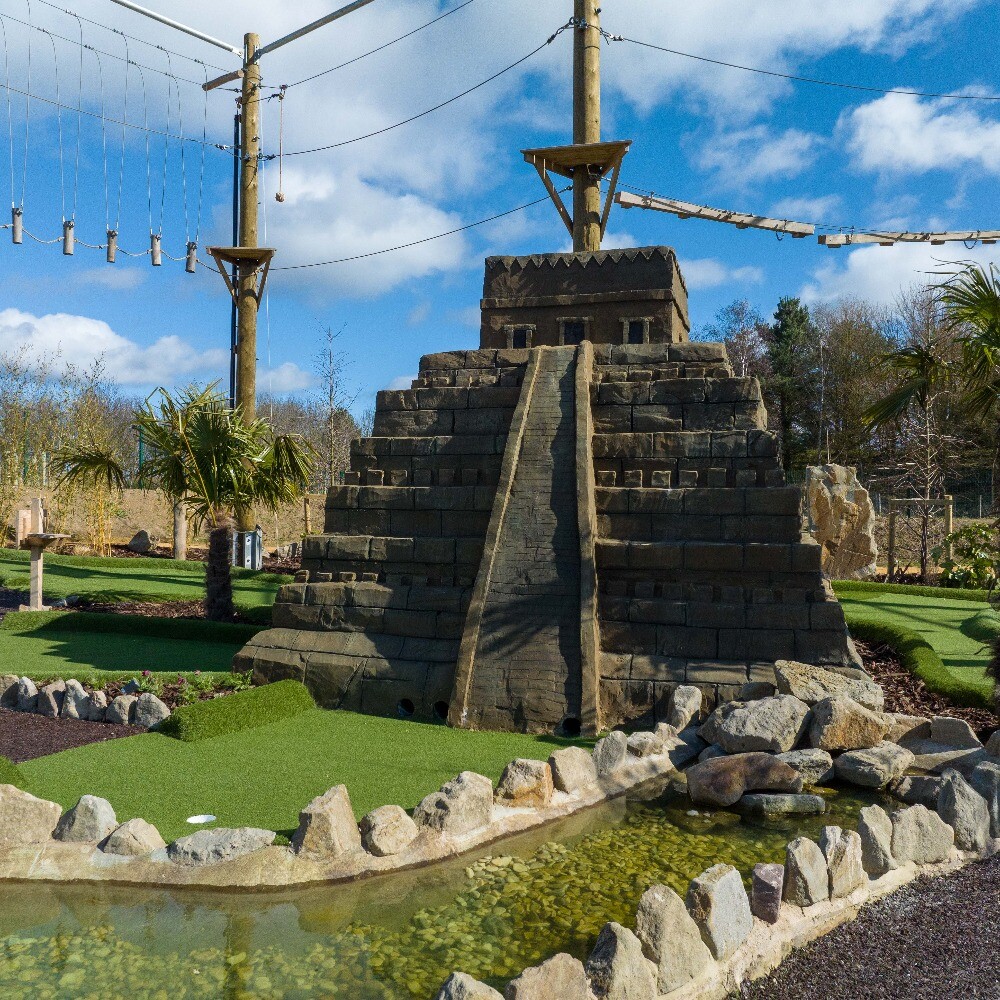 Looking for fun this February? Enjoy Adventure Golf at The Lost Valley and Just Climb sessions at Aztec Adventure Evesham. Open weekends and throughout Worcestershire's half-term (15th-23rd February 2025)!