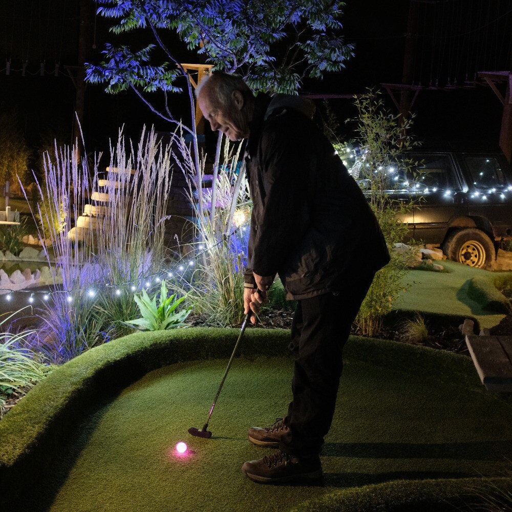 Aztec Adventure The Lost Valley Glow Golf